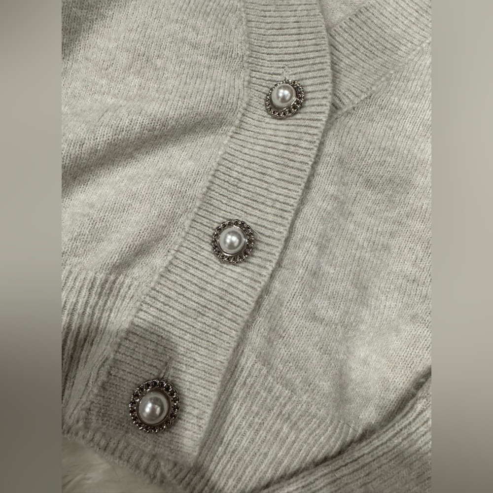 H&M sweater - Picture 3 of 4